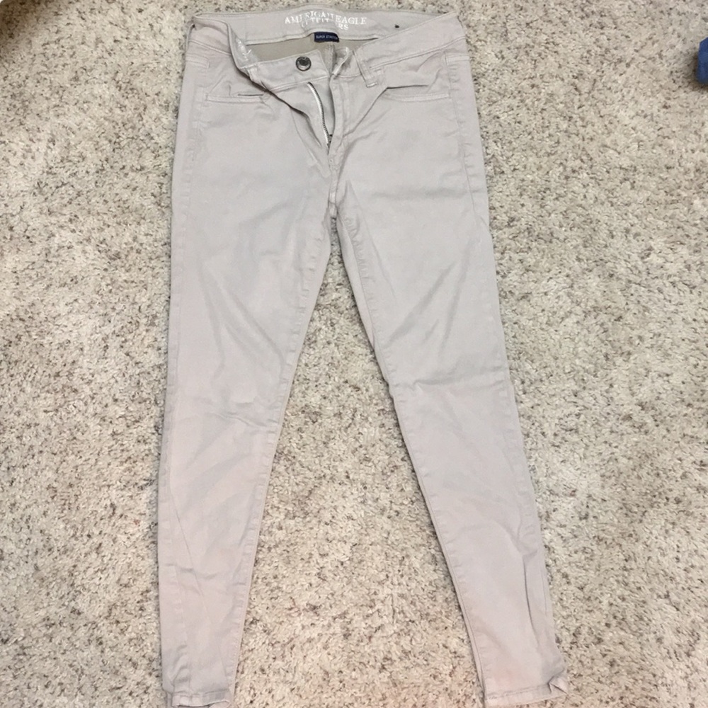 American Eagle super stretch khaki jeans